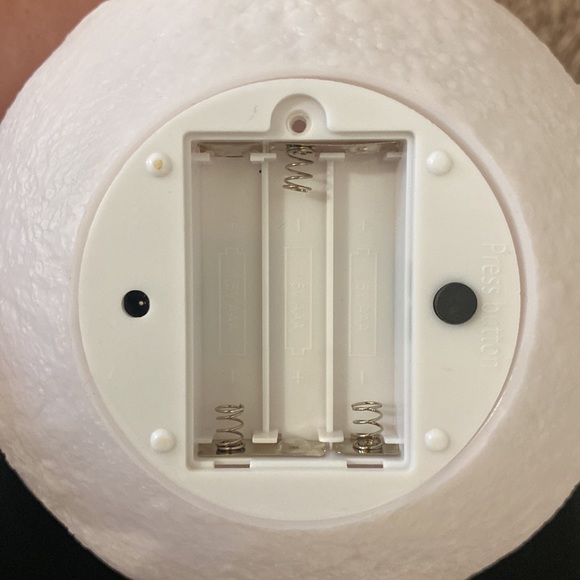 Color Changing Moon Light - Picture 5 of 6